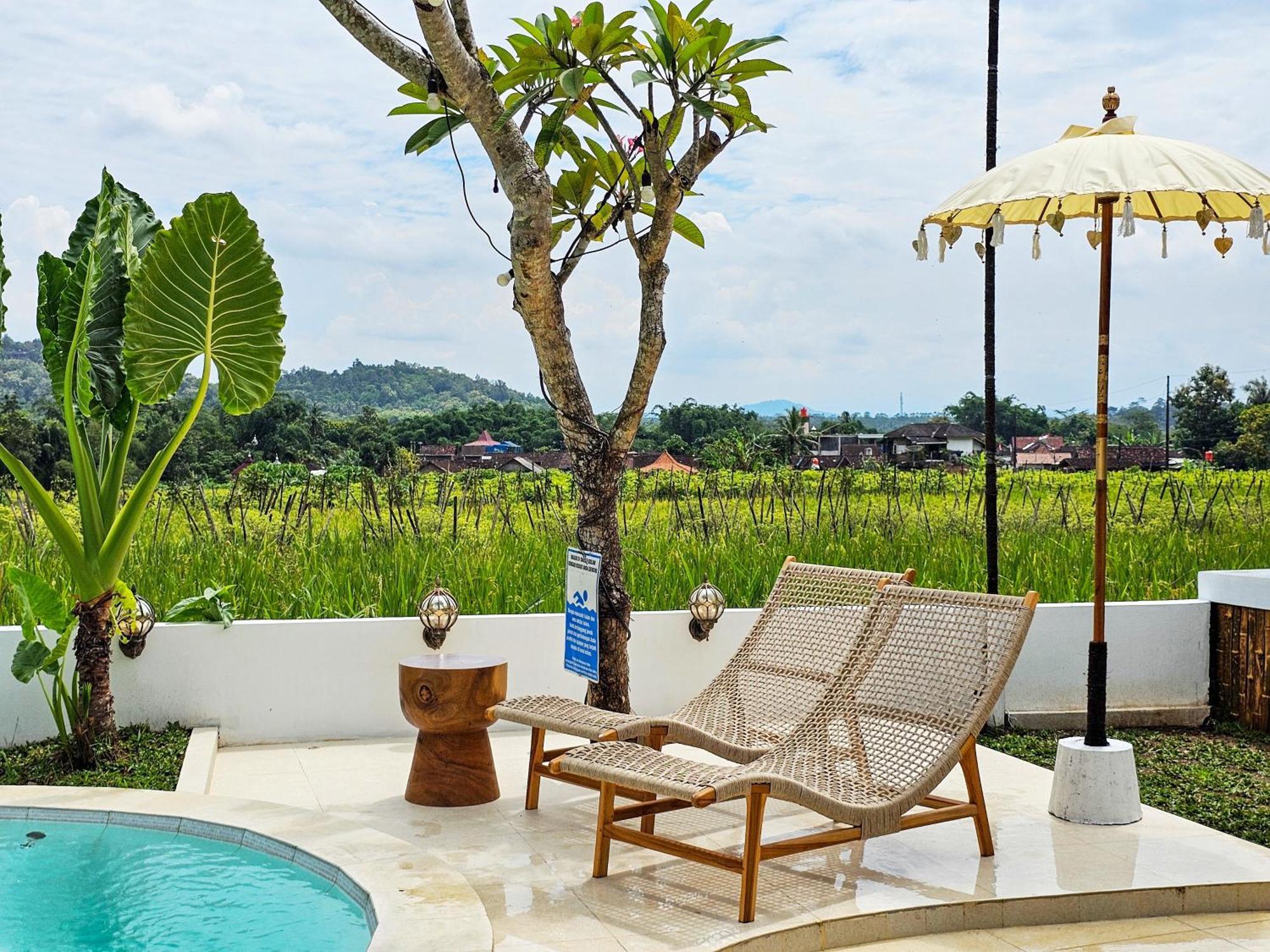 Janur Bungalow Magelang Extérieur photo