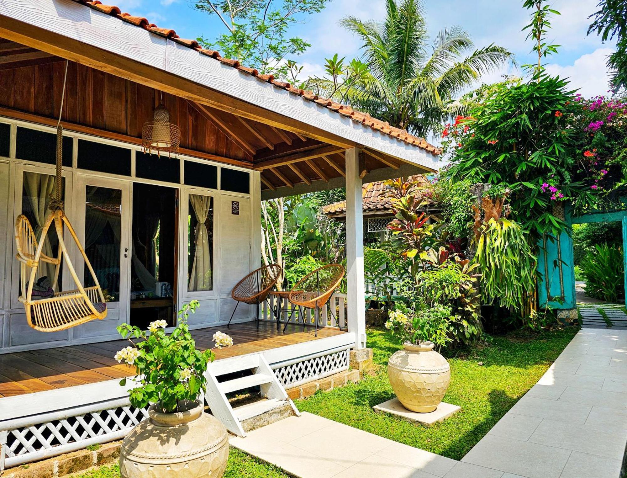 Janur Bungalow Magelang Chambre photo