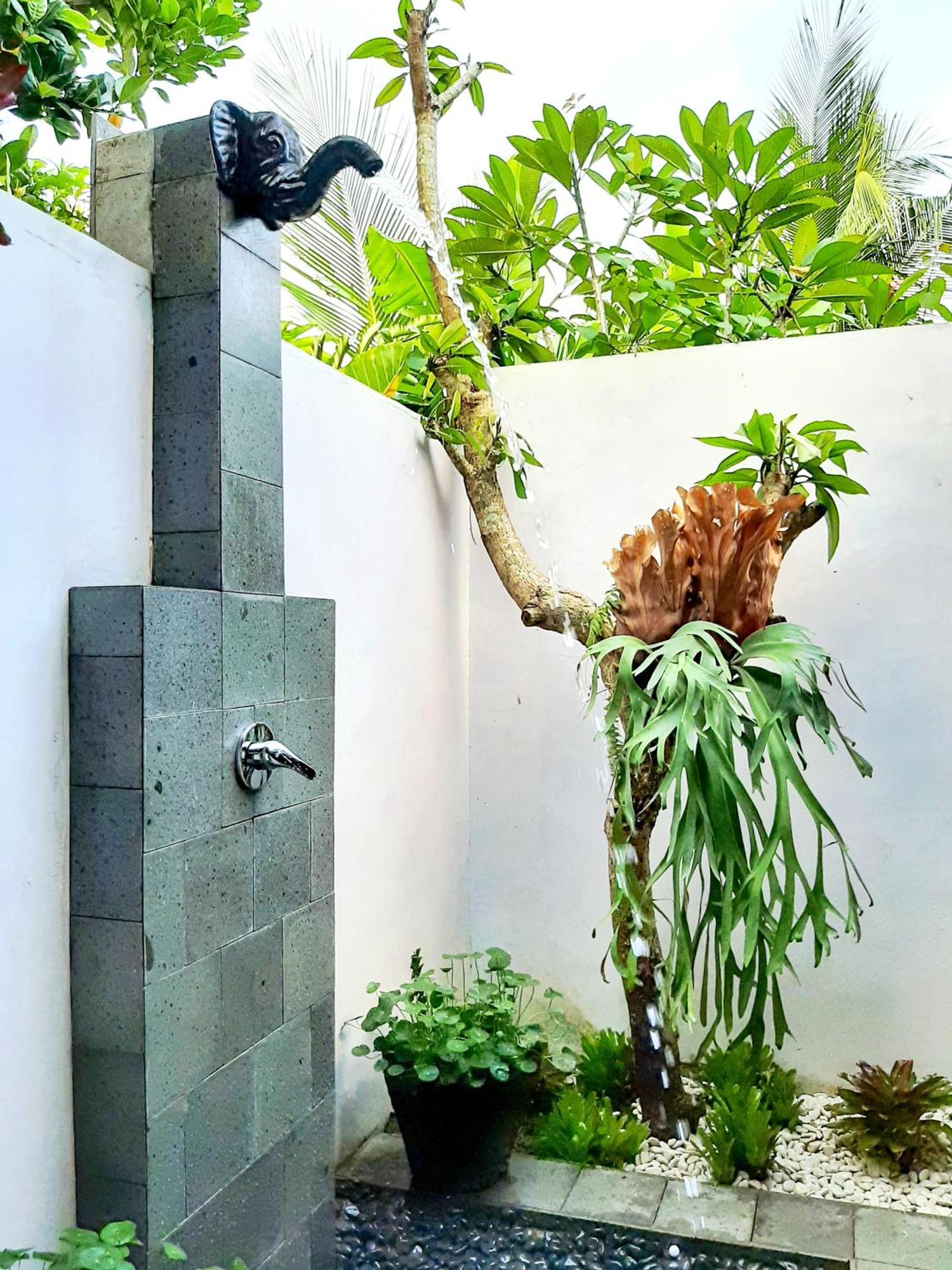 Janur Bungalow Magelang Chambre photo